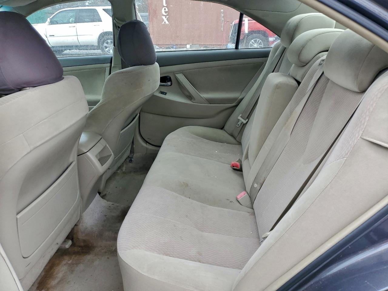 2011 TOYOTA CAMRY