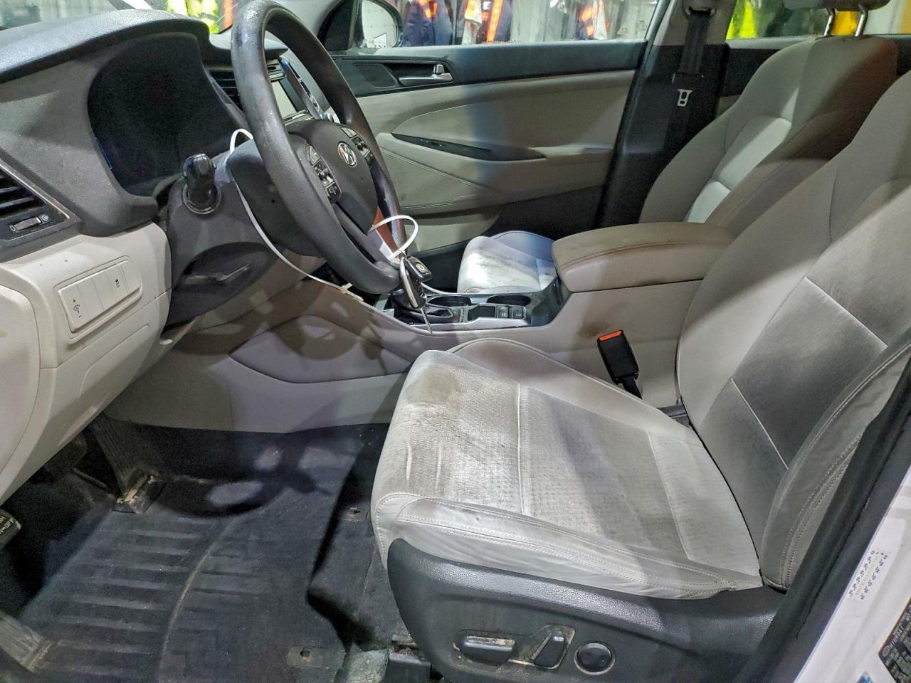 2017 HYUNDAI TUCSON