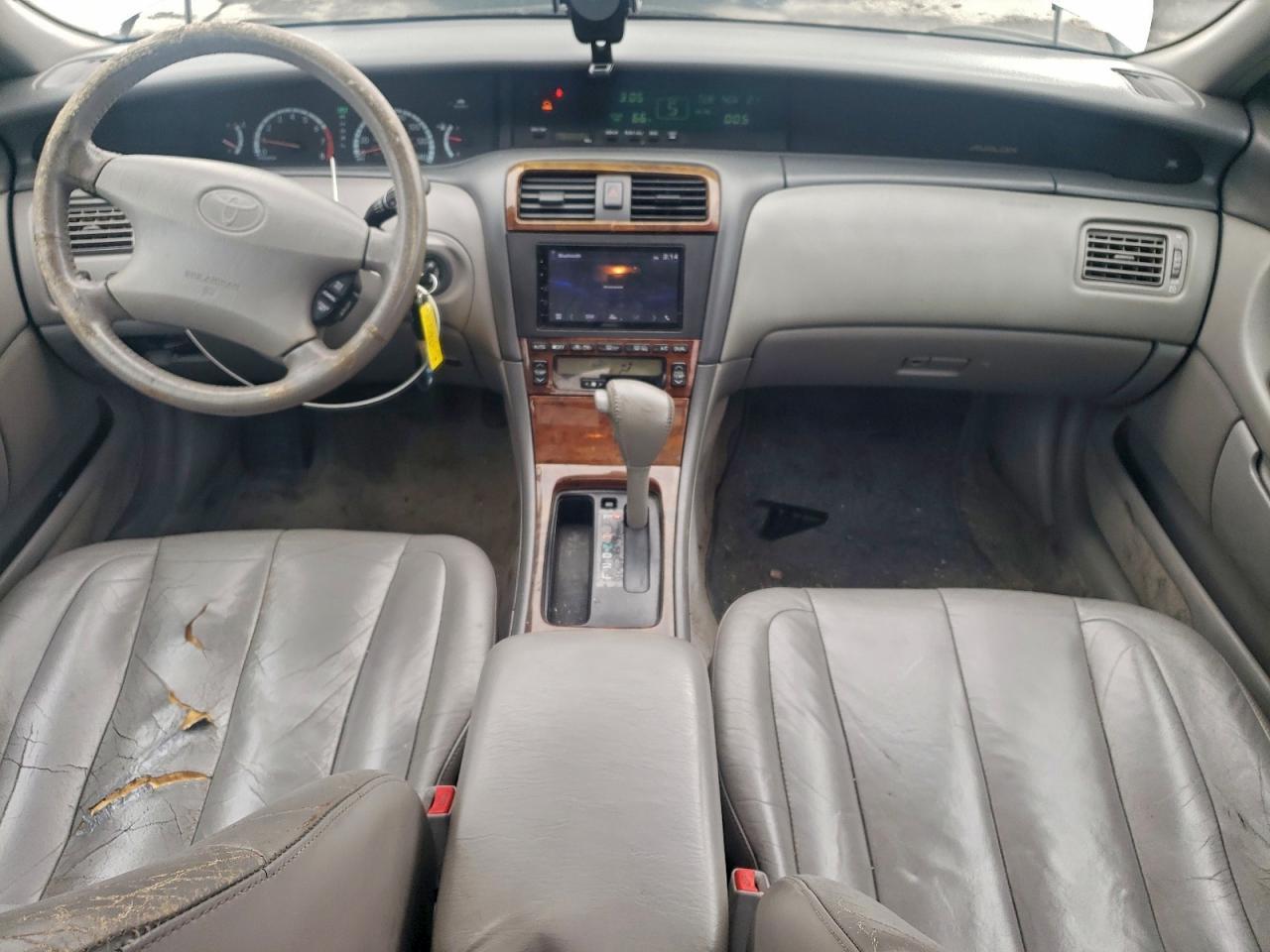 2001 TOYOTA Avalon