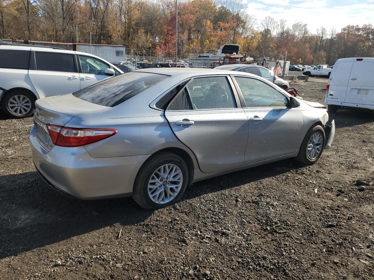 2017 TOYOTA CAMRY