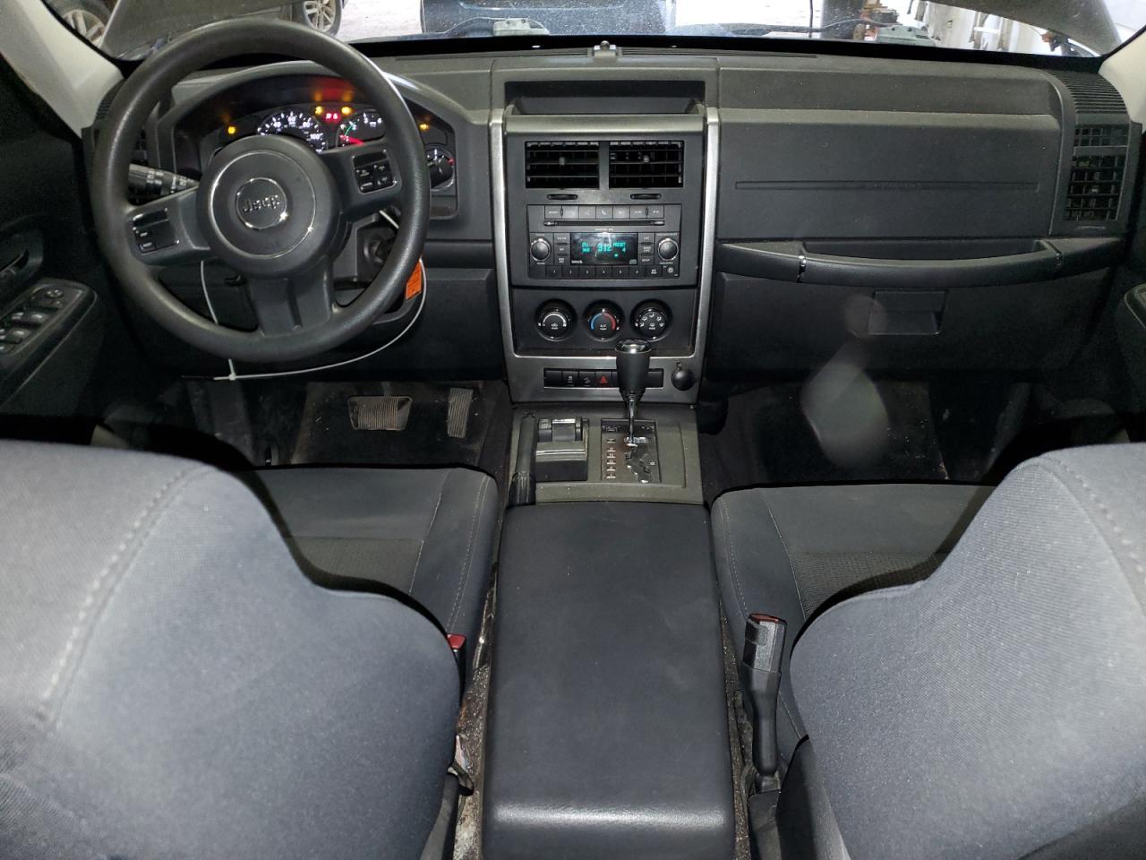 2011 JEEP Liberty