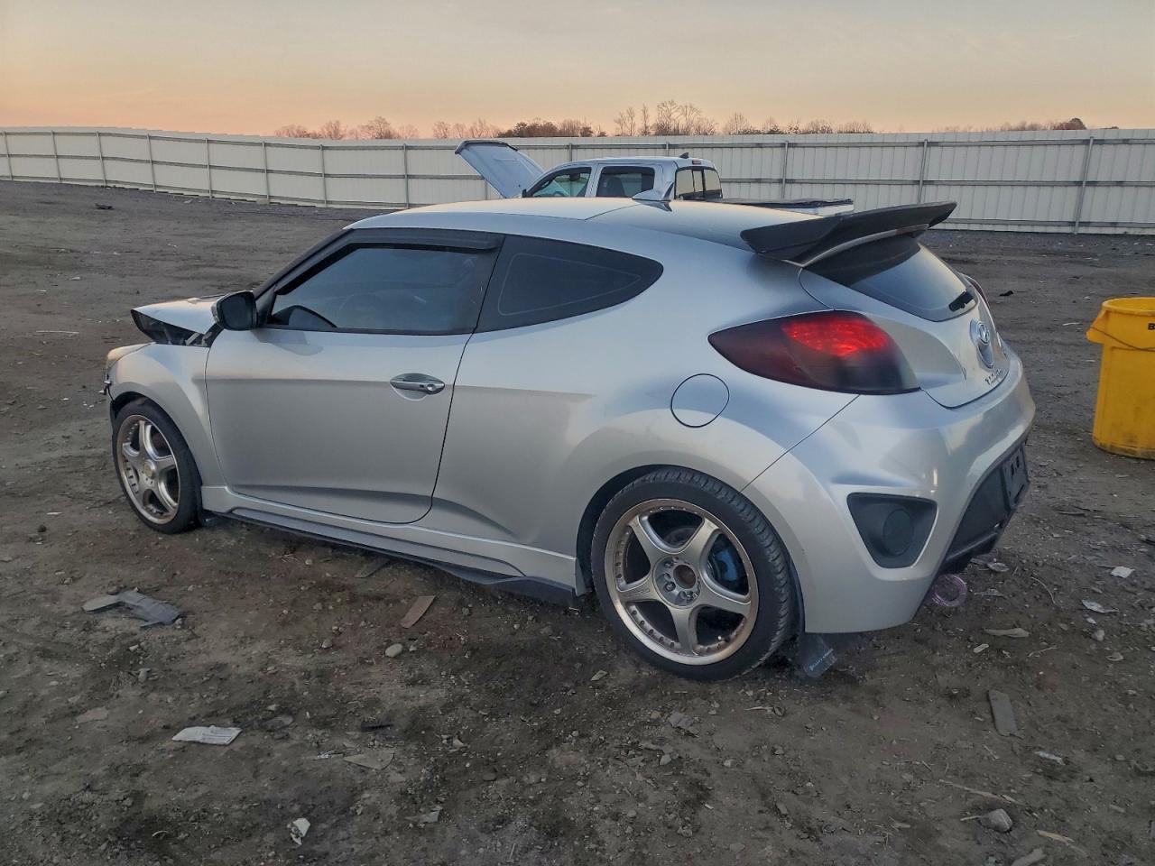 2013 HYUNDAI VELOSTER