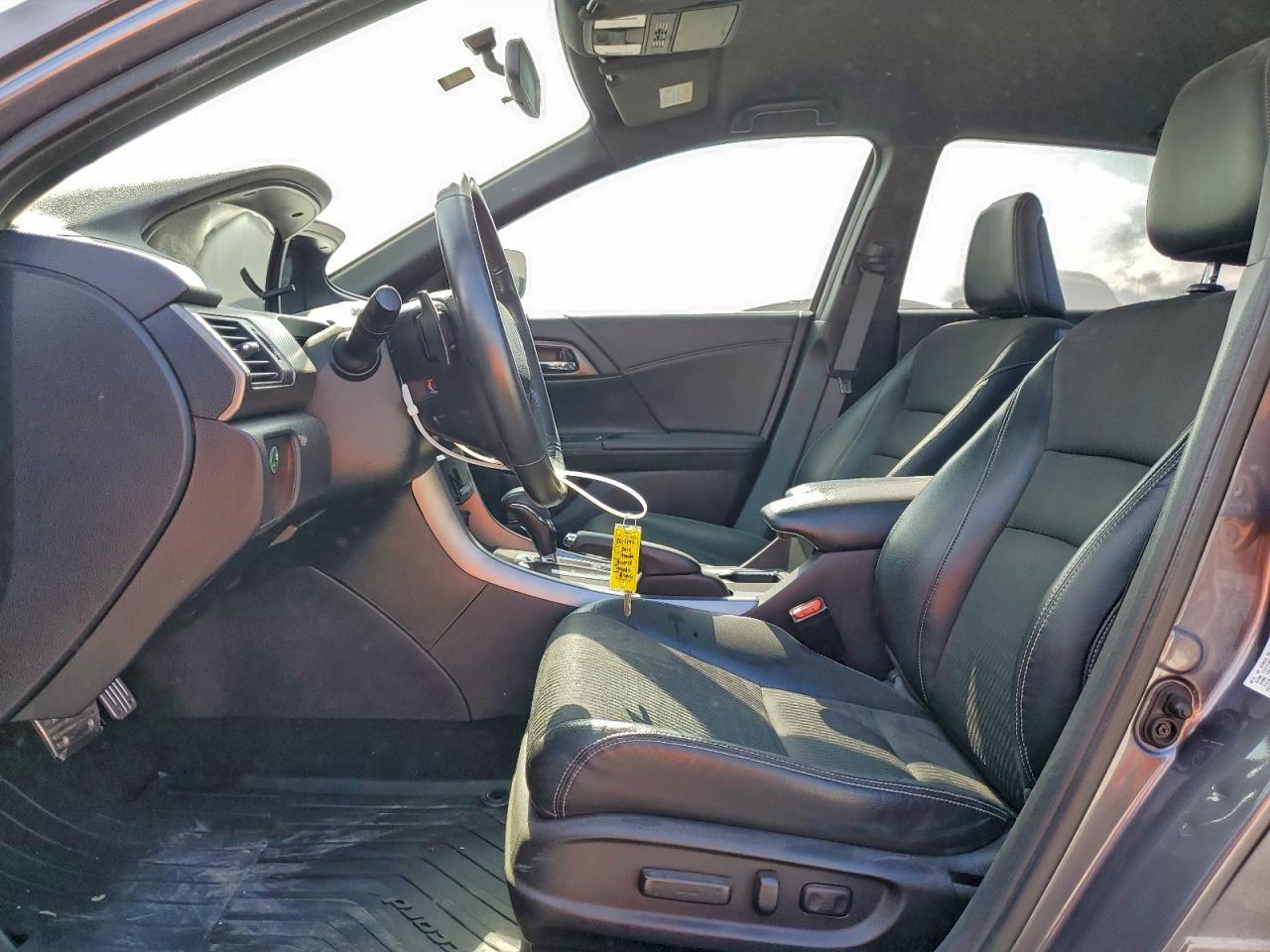 2017 HONDA ACCORD