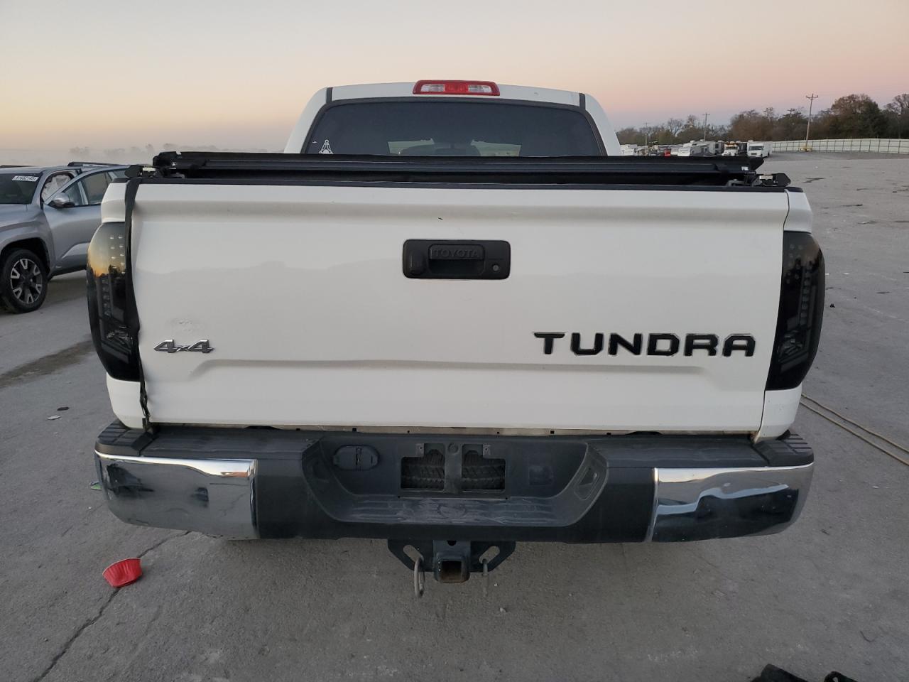 2016 TOYOTA TUNDRA