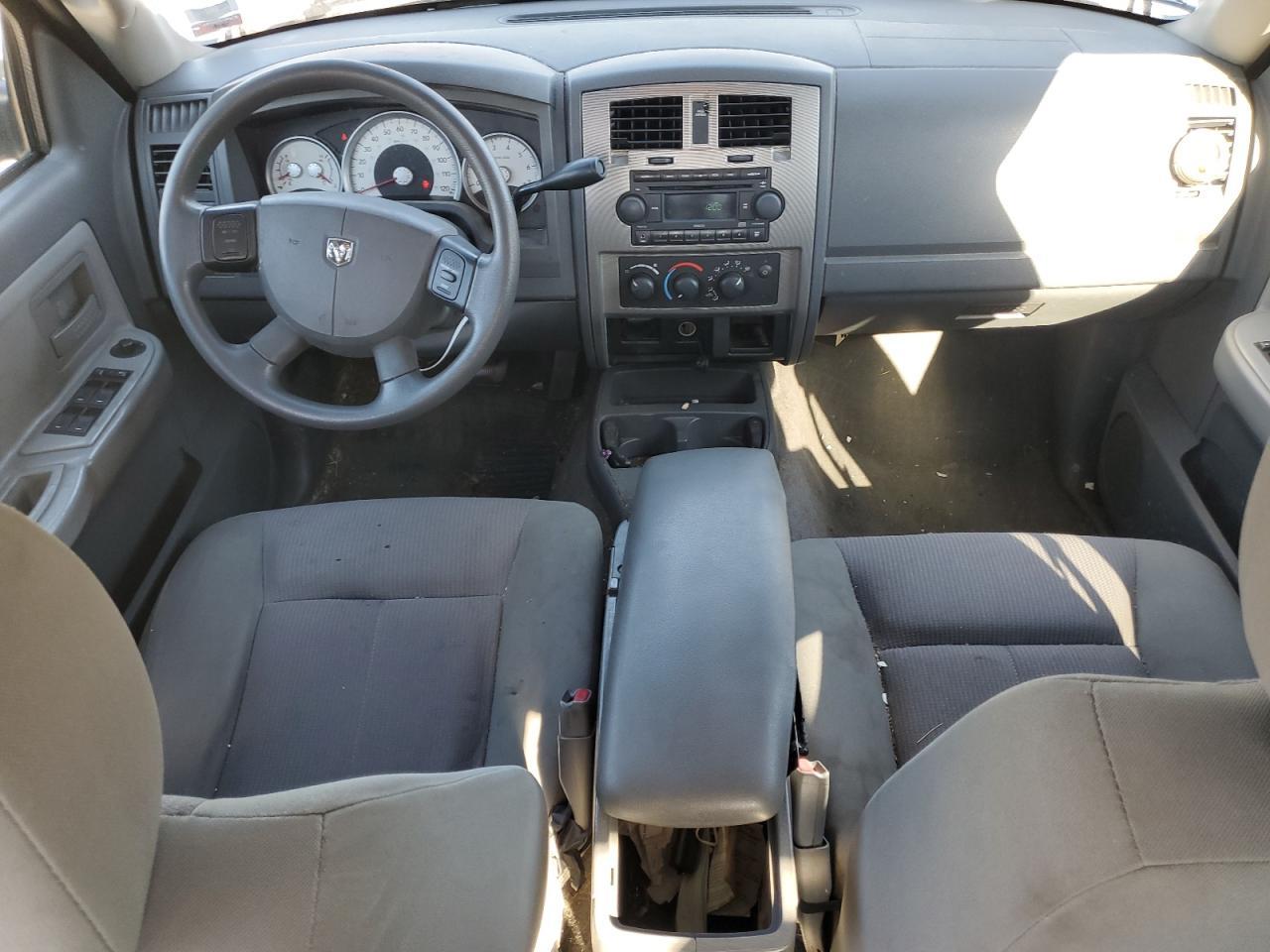 2006 DODGE Dakota