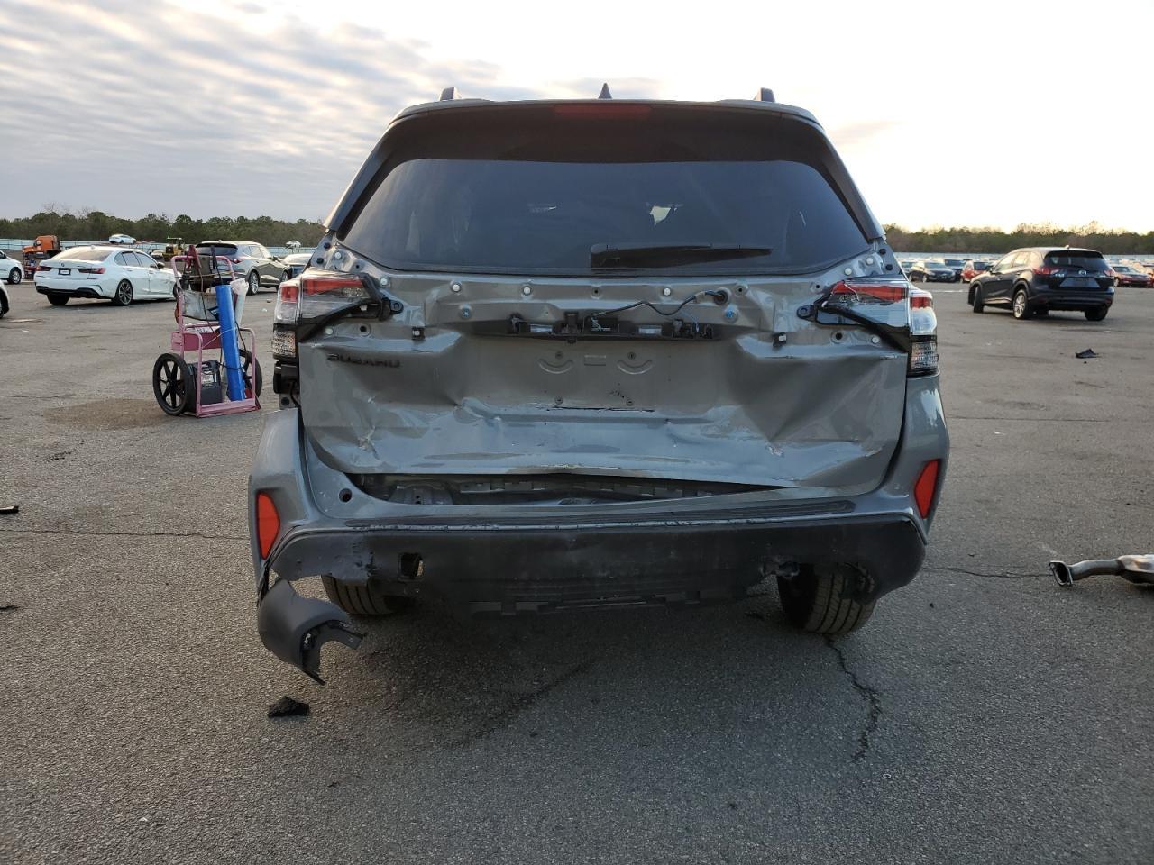 2025 SUBARU FORESTER