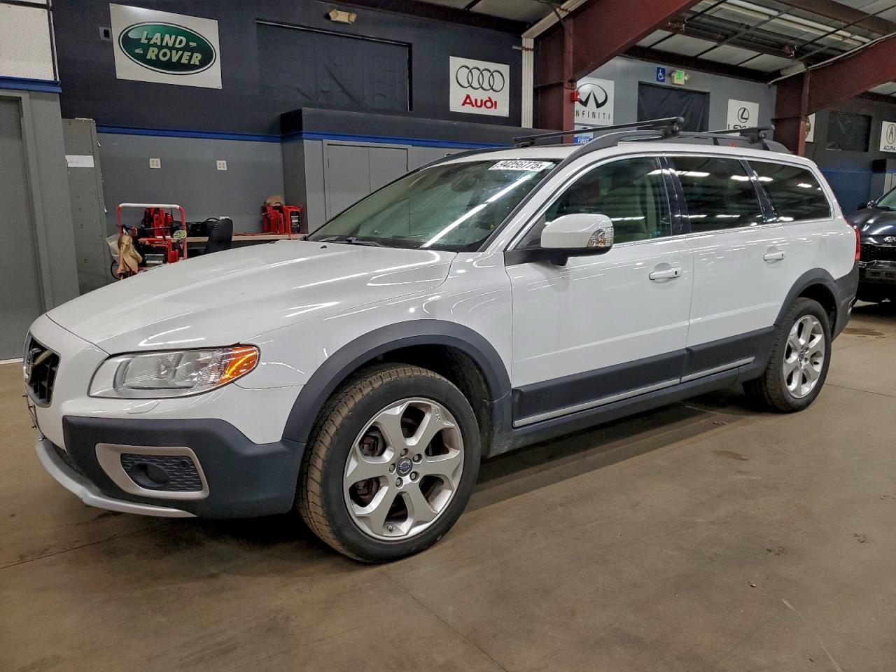 2010 VOLVO XC70