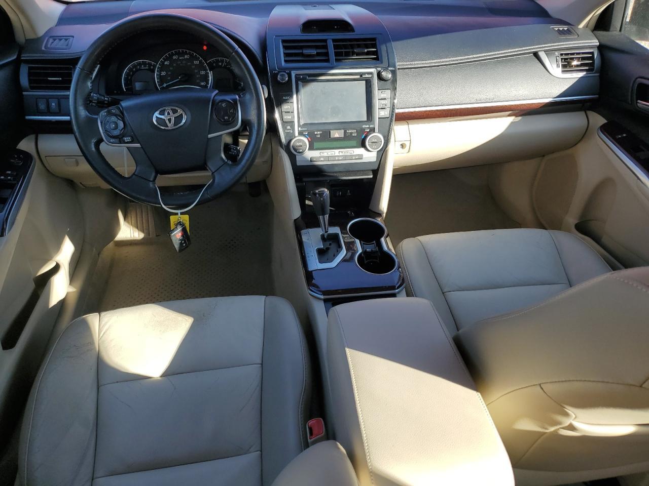 2014 TOYOTA CAMRY