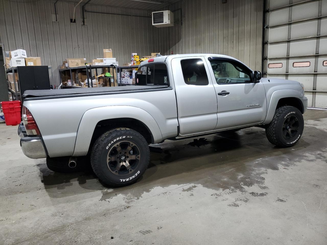 2012 TOYOTA TACOMA