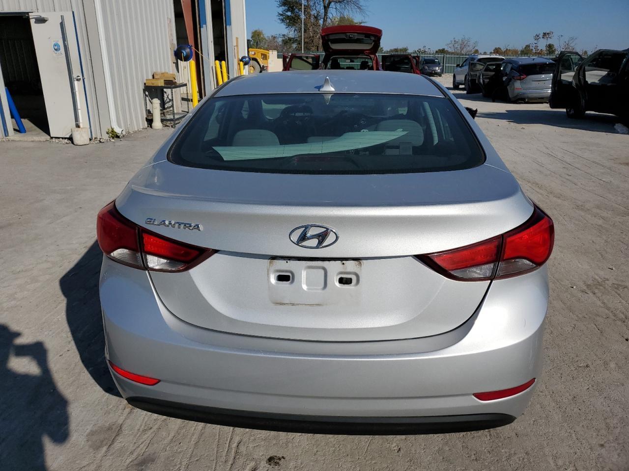 2015 HYUNDAI ELANTRA