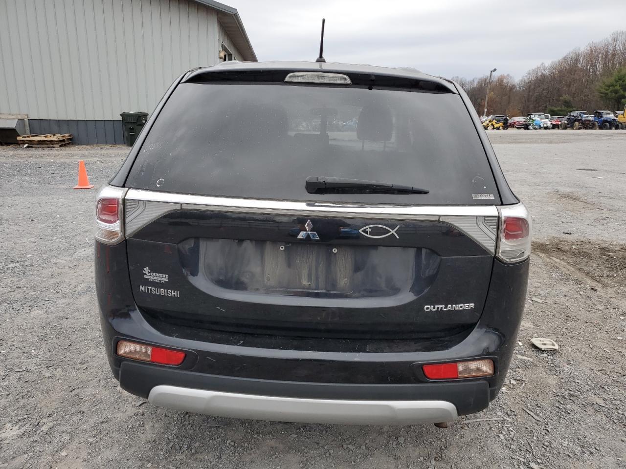 2015 MITSUBISHI outlander