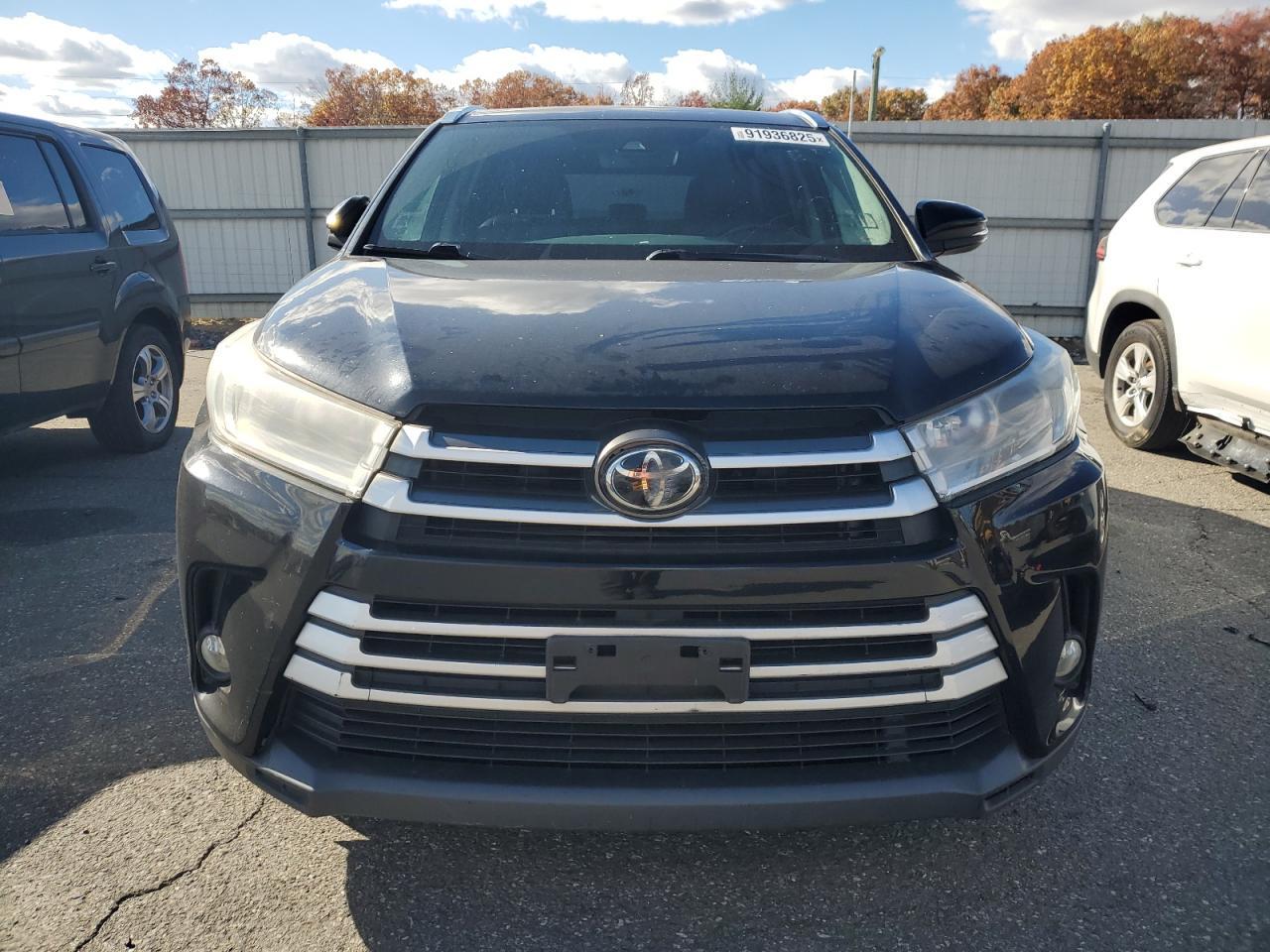 2019 TOYOTA HIGHLANDER