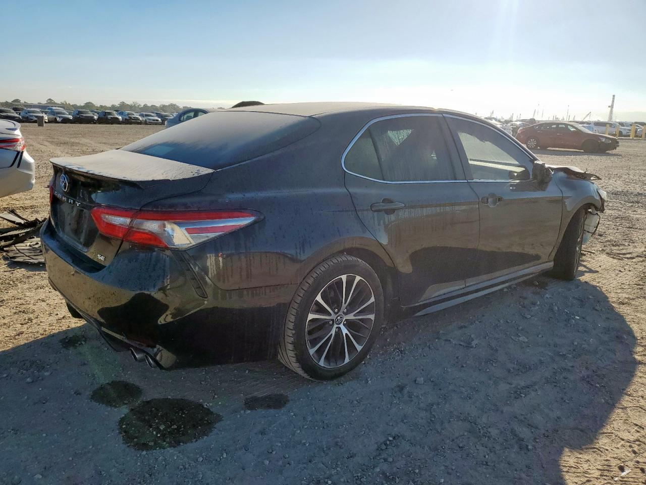2018 TOYOTA CAMRY