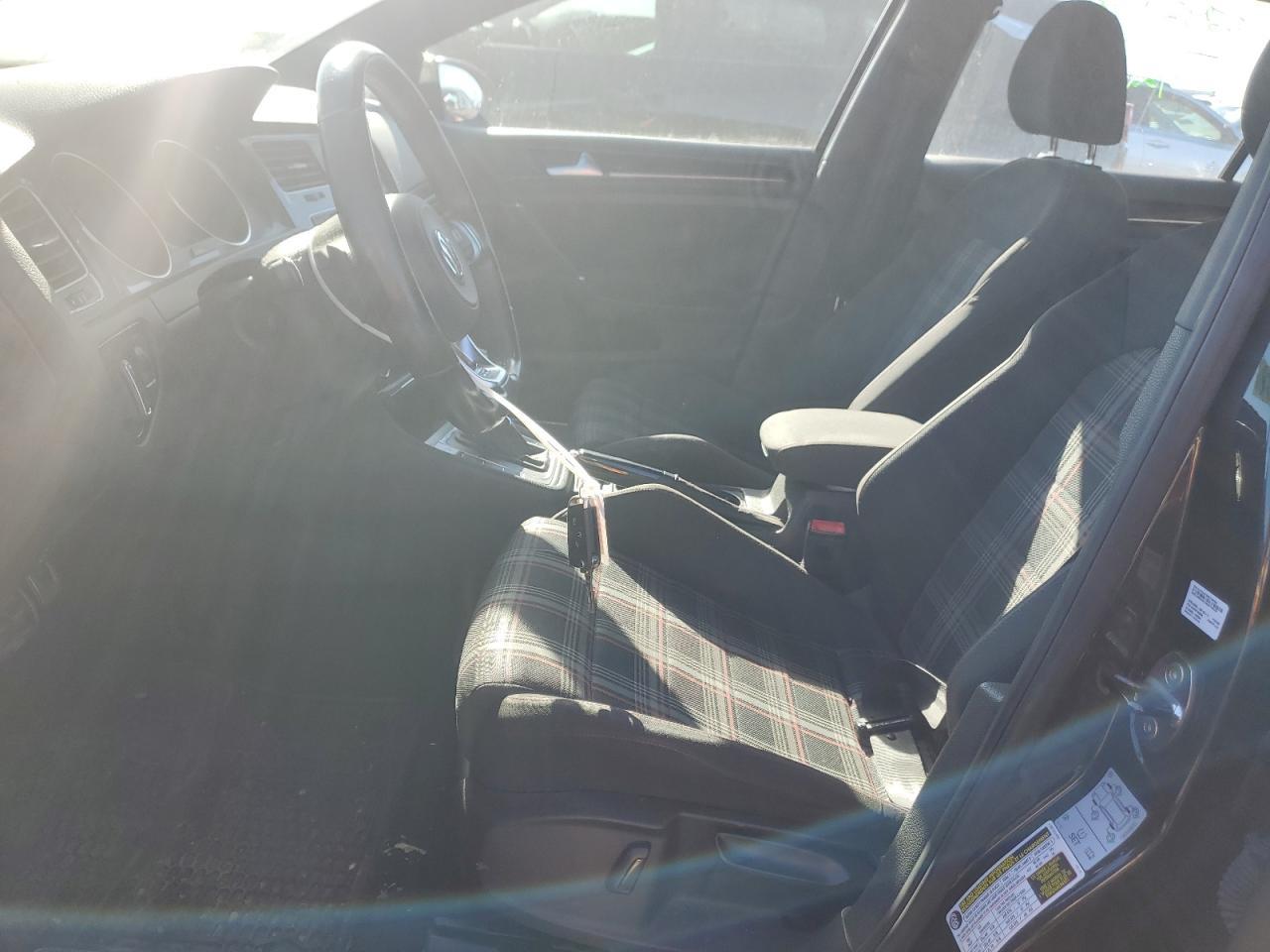 2016 VOLKSWAGEN GTI