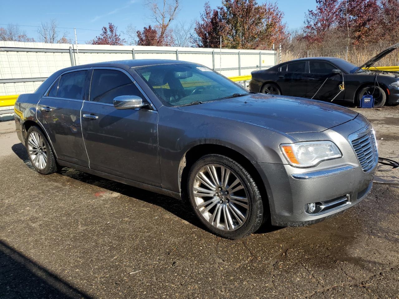 2011 CHRYSLER 300