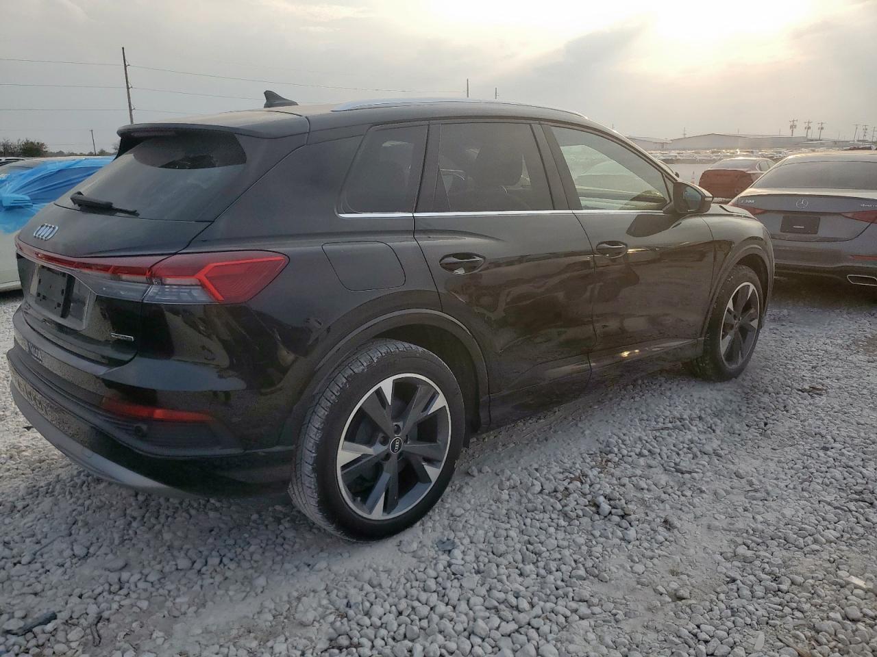 2022 AUDI Q4 e-tron