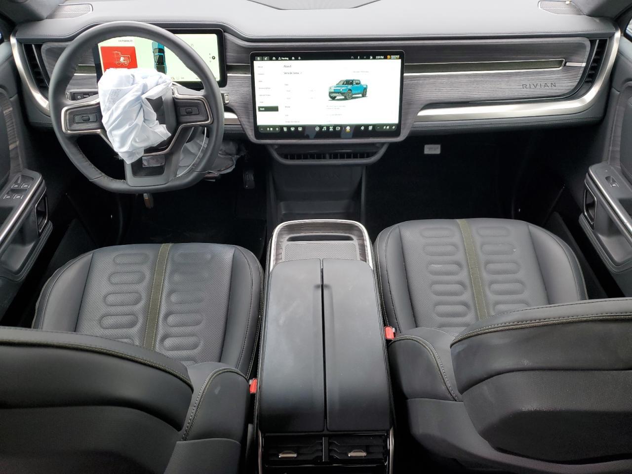 2024 RIVIAN R1t