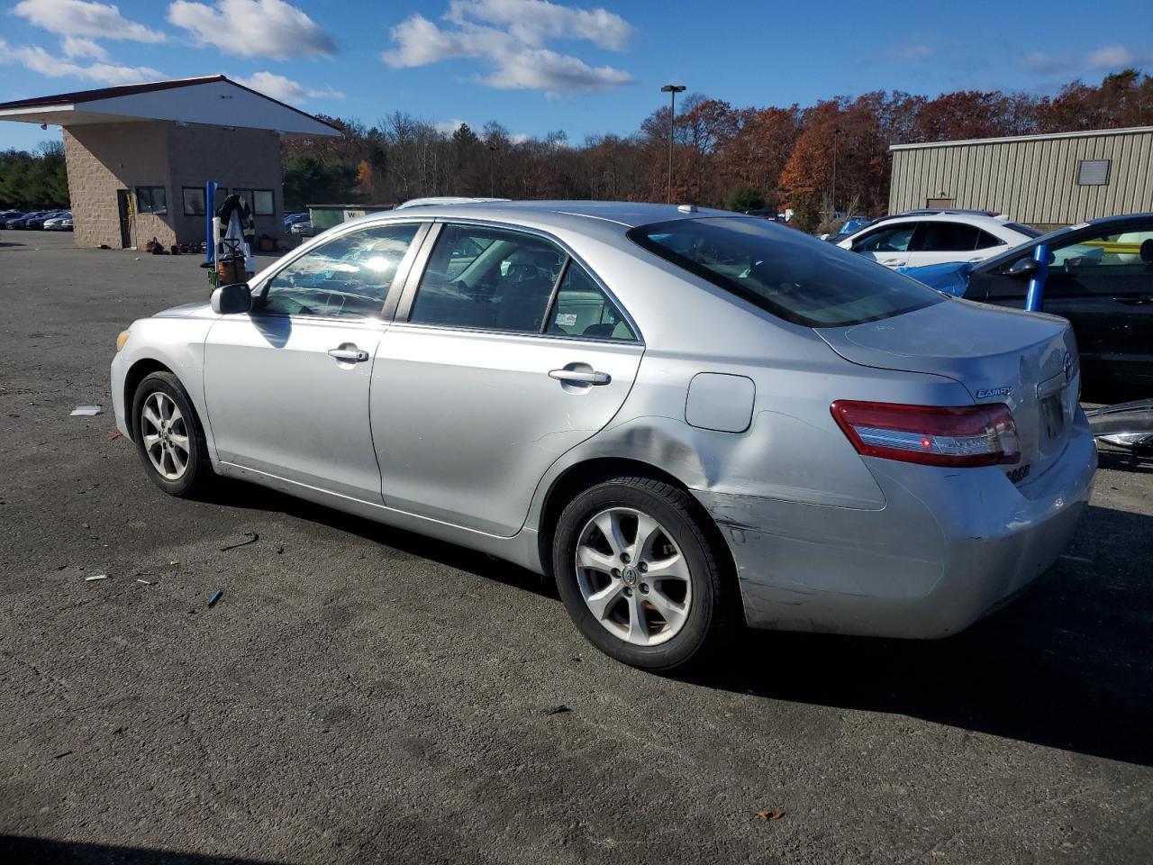 2010 TOYOTA CAMRY