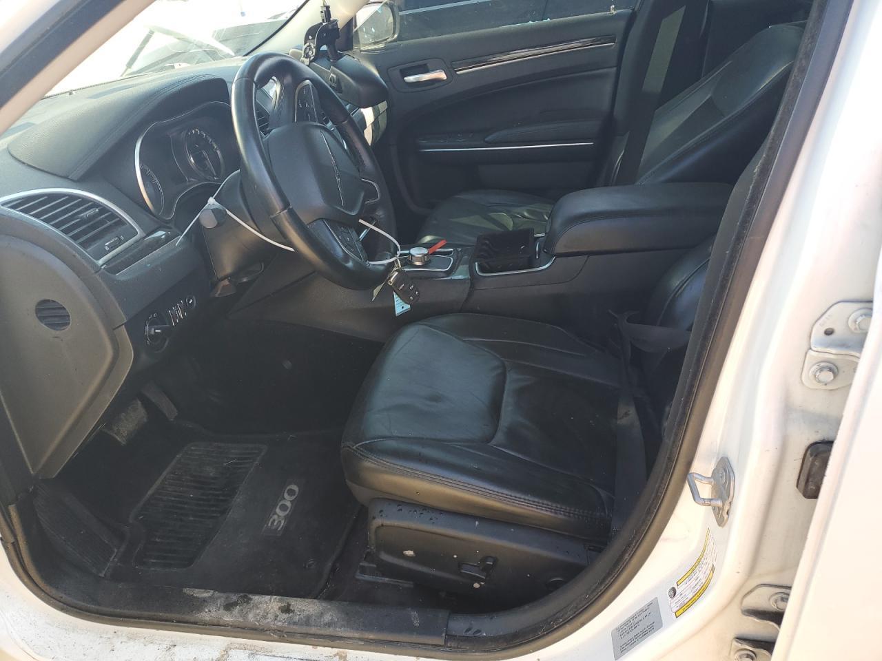 2016 CHRYSLER 300