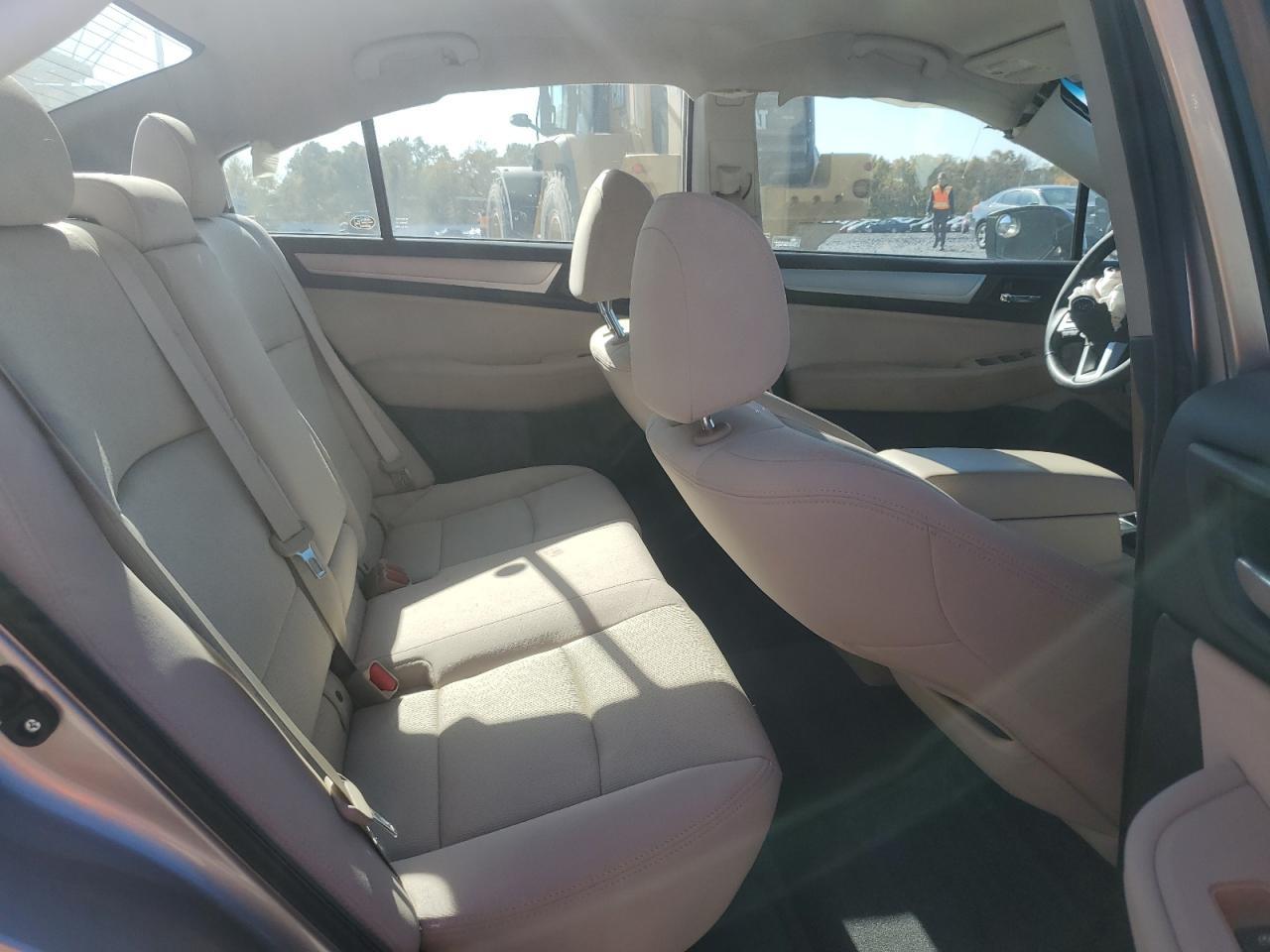 2015 SUBARU Legacy