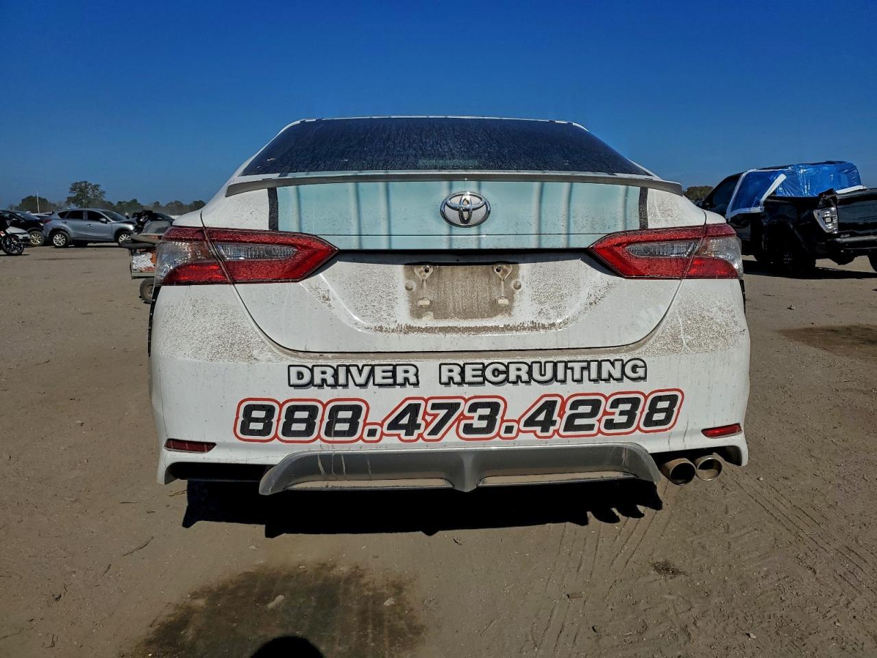 2018 TOYOTA CAMRY