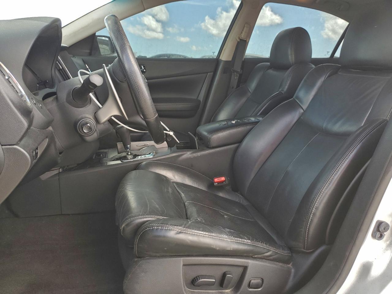 2014 NISSAN Maxima