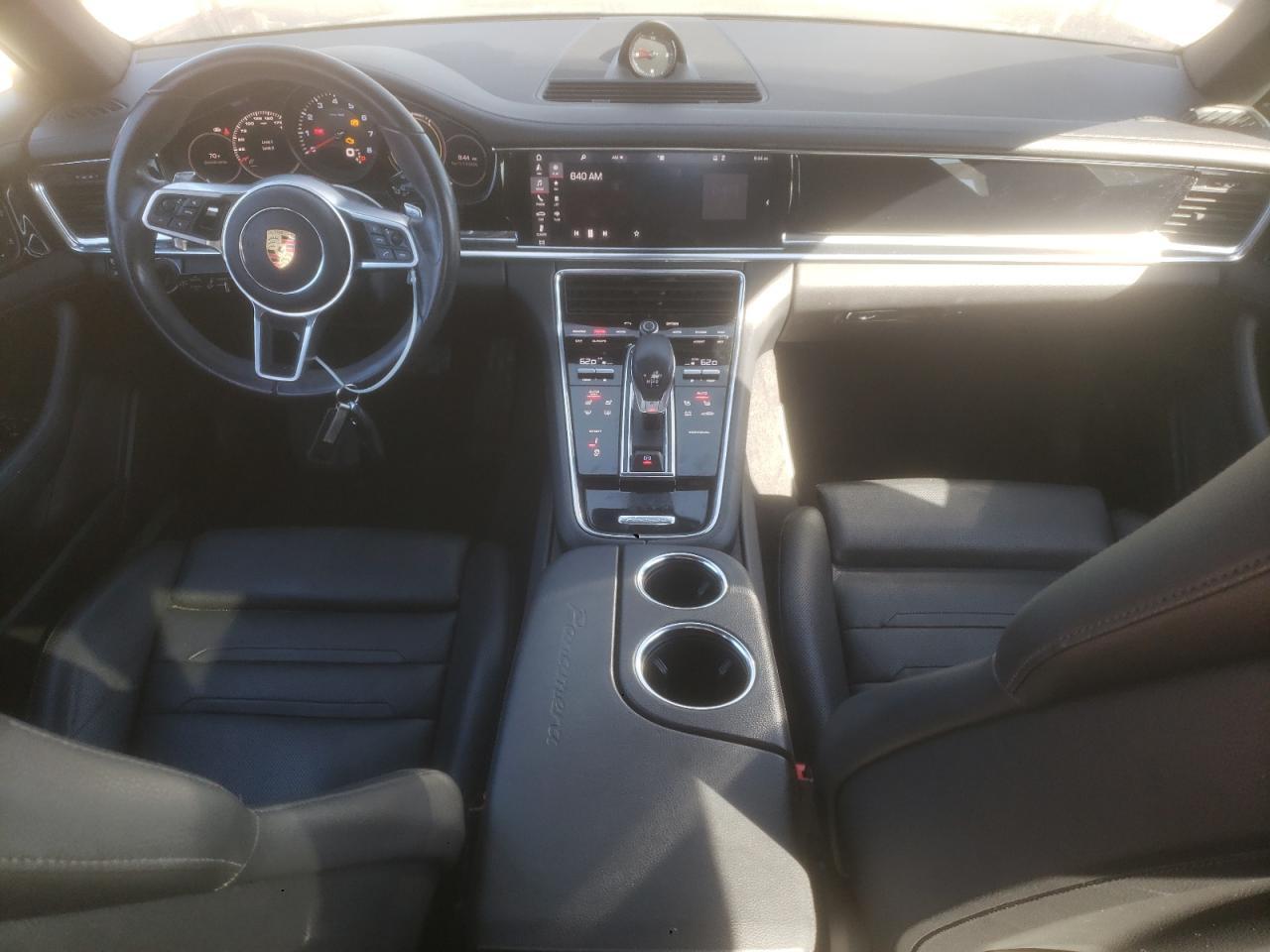 2020 PORSCHE Panamera