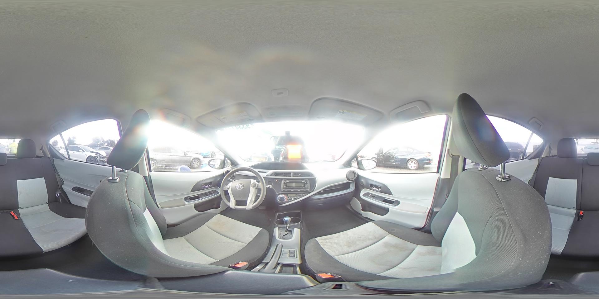 2012 TOYOTA Prius c