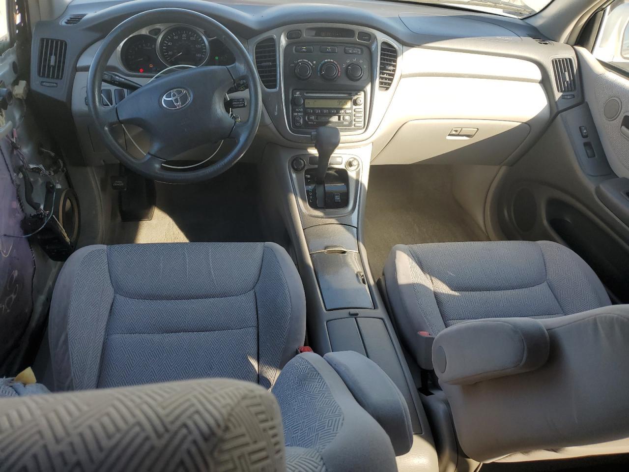 2003 TOYOTA HIGHLANDER