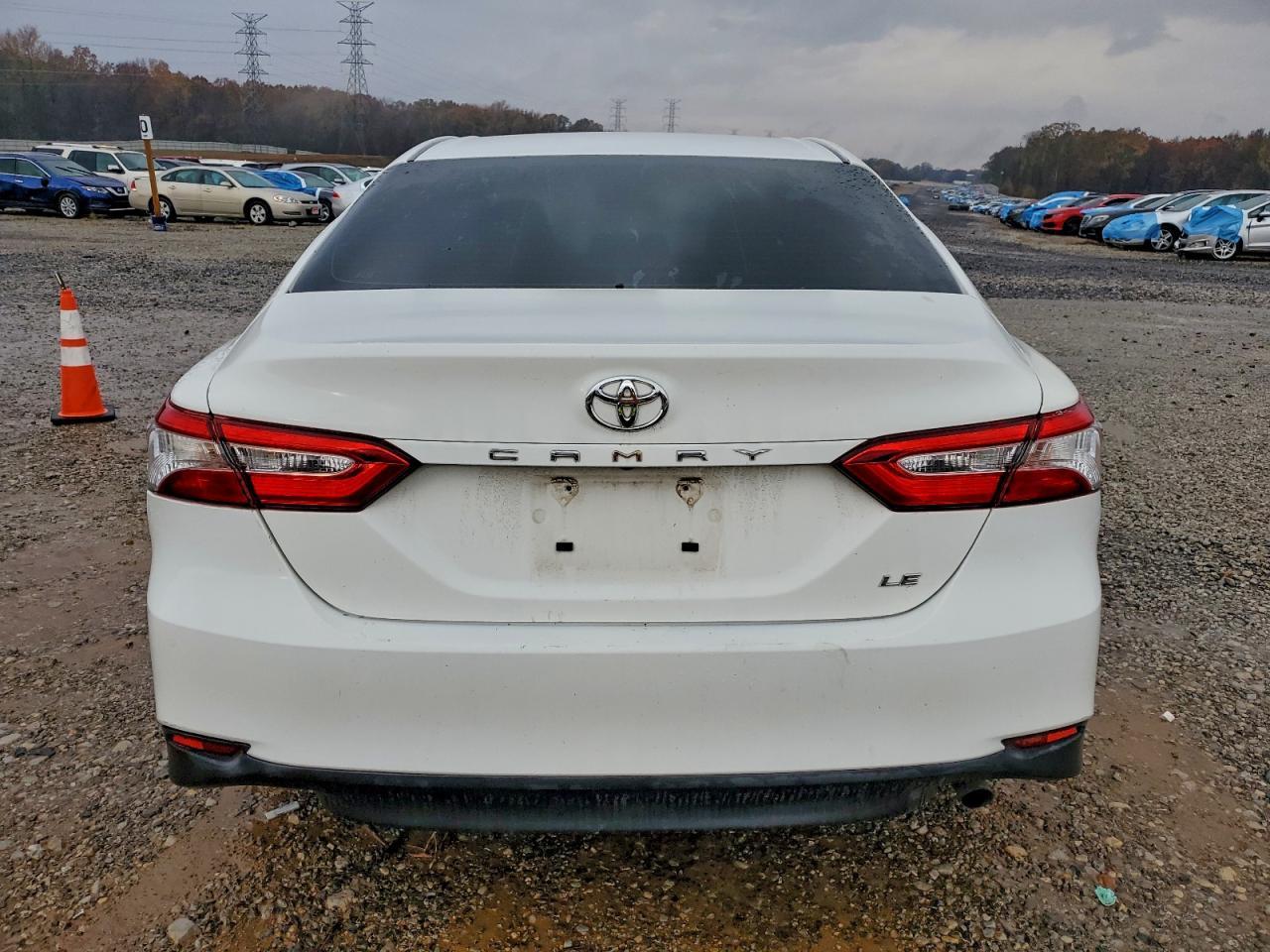 2018 TOYOTA CAMRY