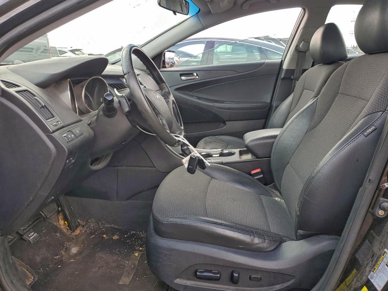 2011 HYUNDAI SONATA