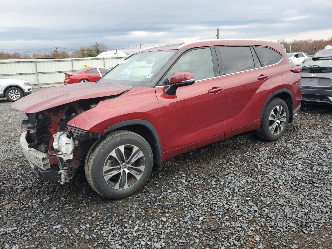 2022 TOYOTA HIGHLANDER