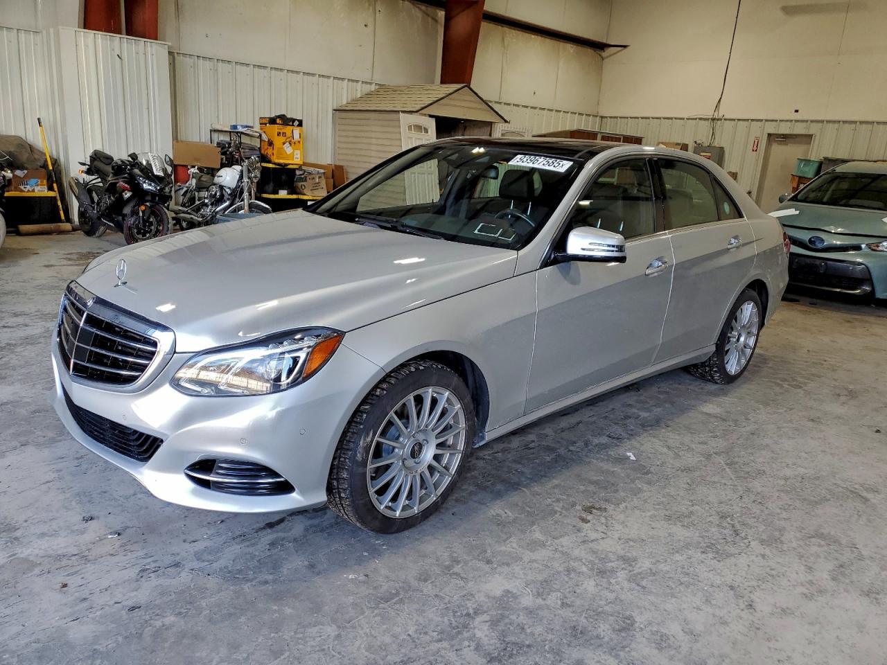 2016 MERCEDES-BENZ E-Class