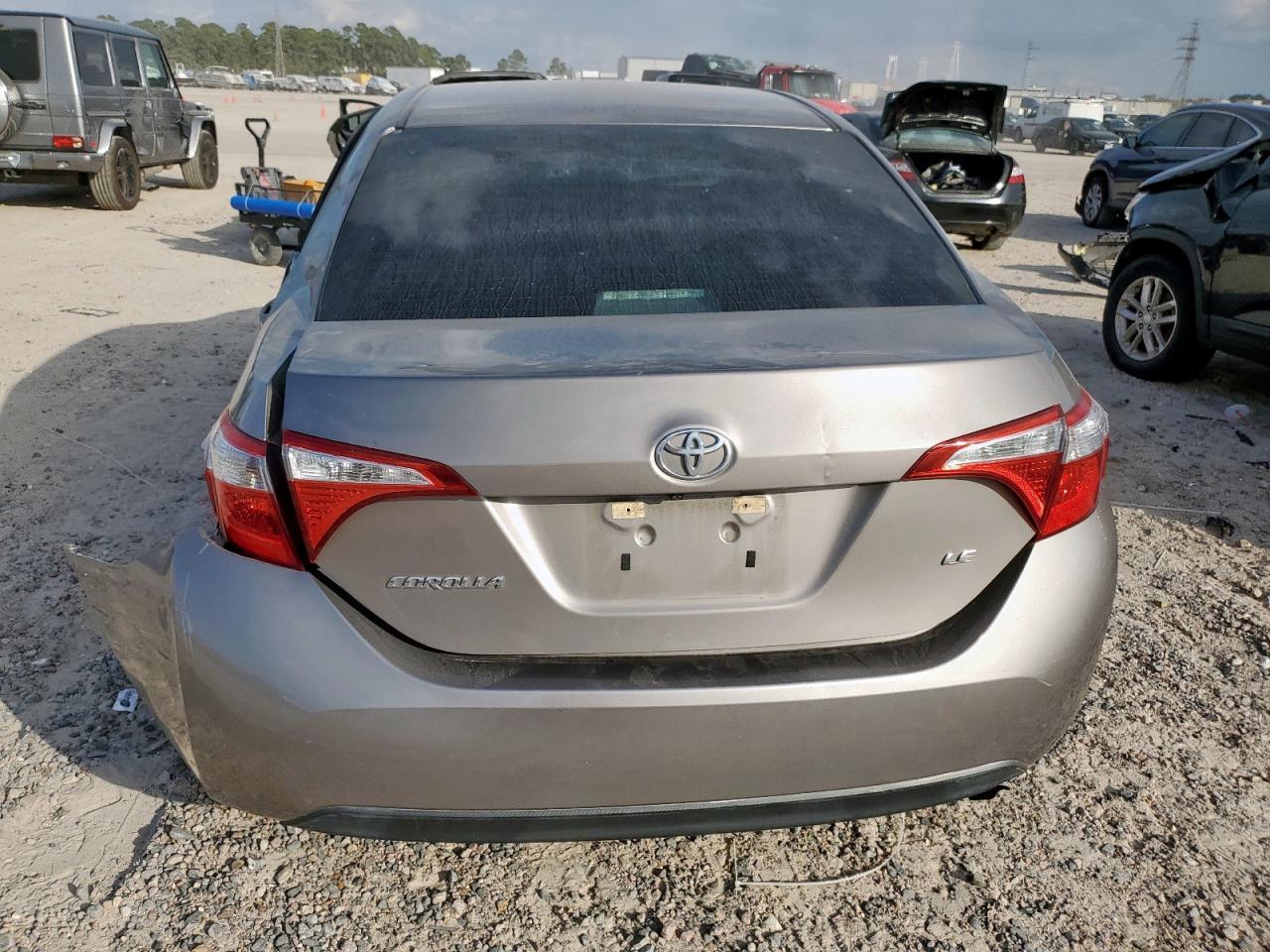 2015 TOYOTA COROLLA