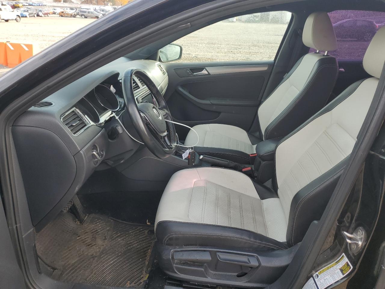 2016 VOLKSWAGEN JETTA