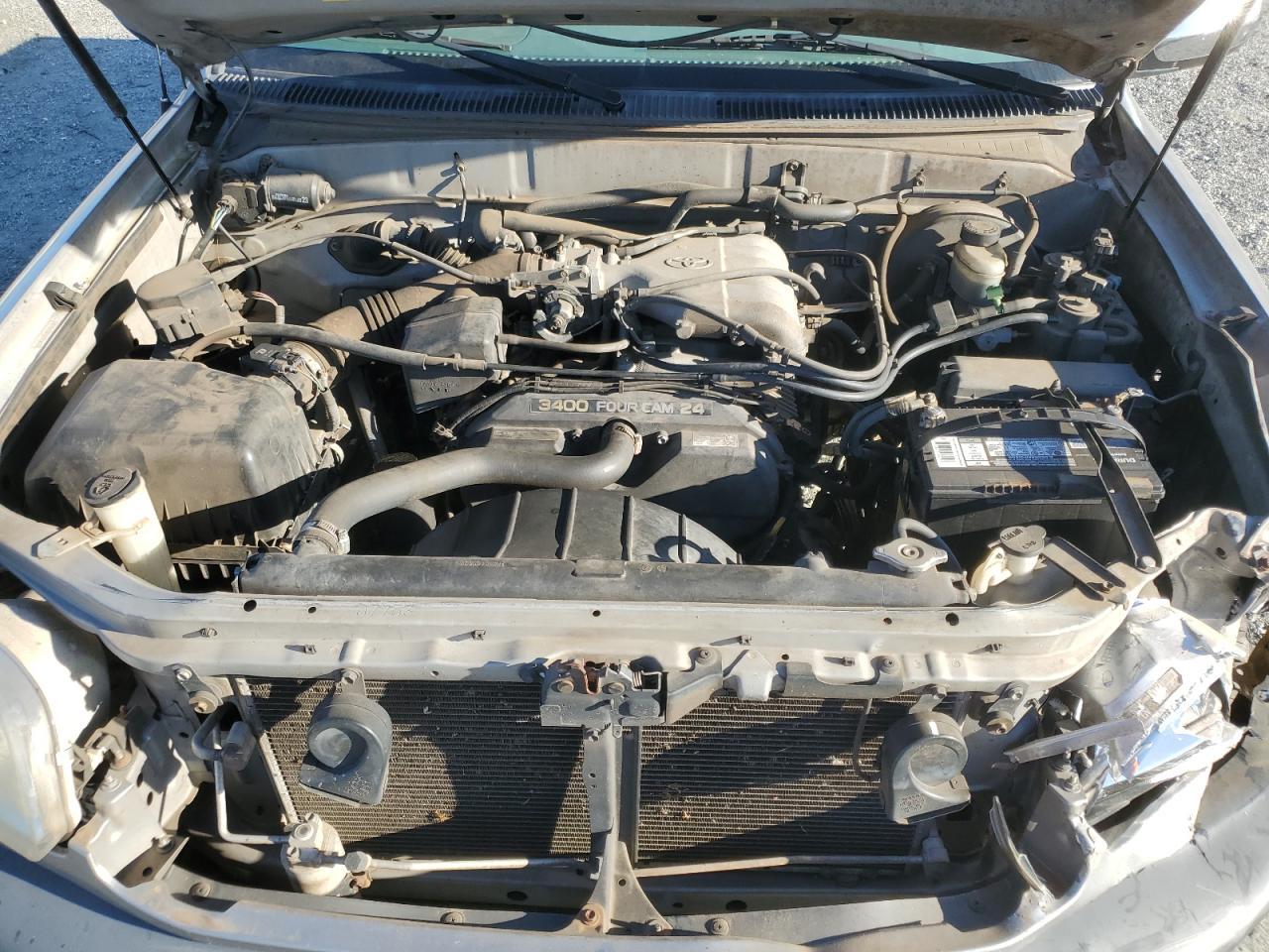 2002 TOYOTA TUNDRA