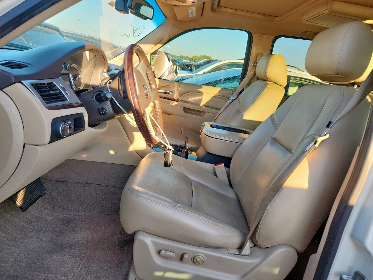 2013 CADILLAC Escalade EXT