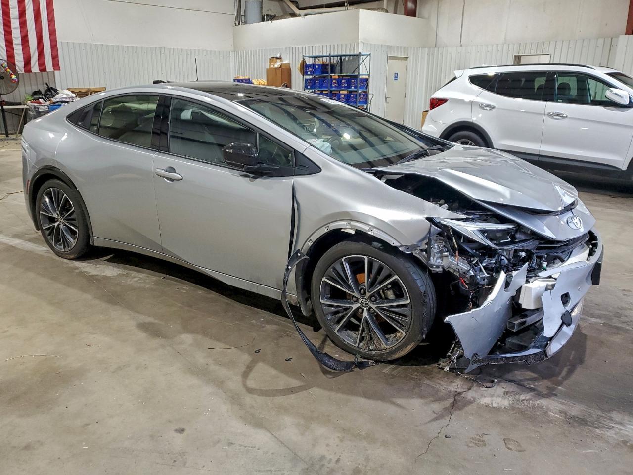 2024 TOYOTA PRIUS