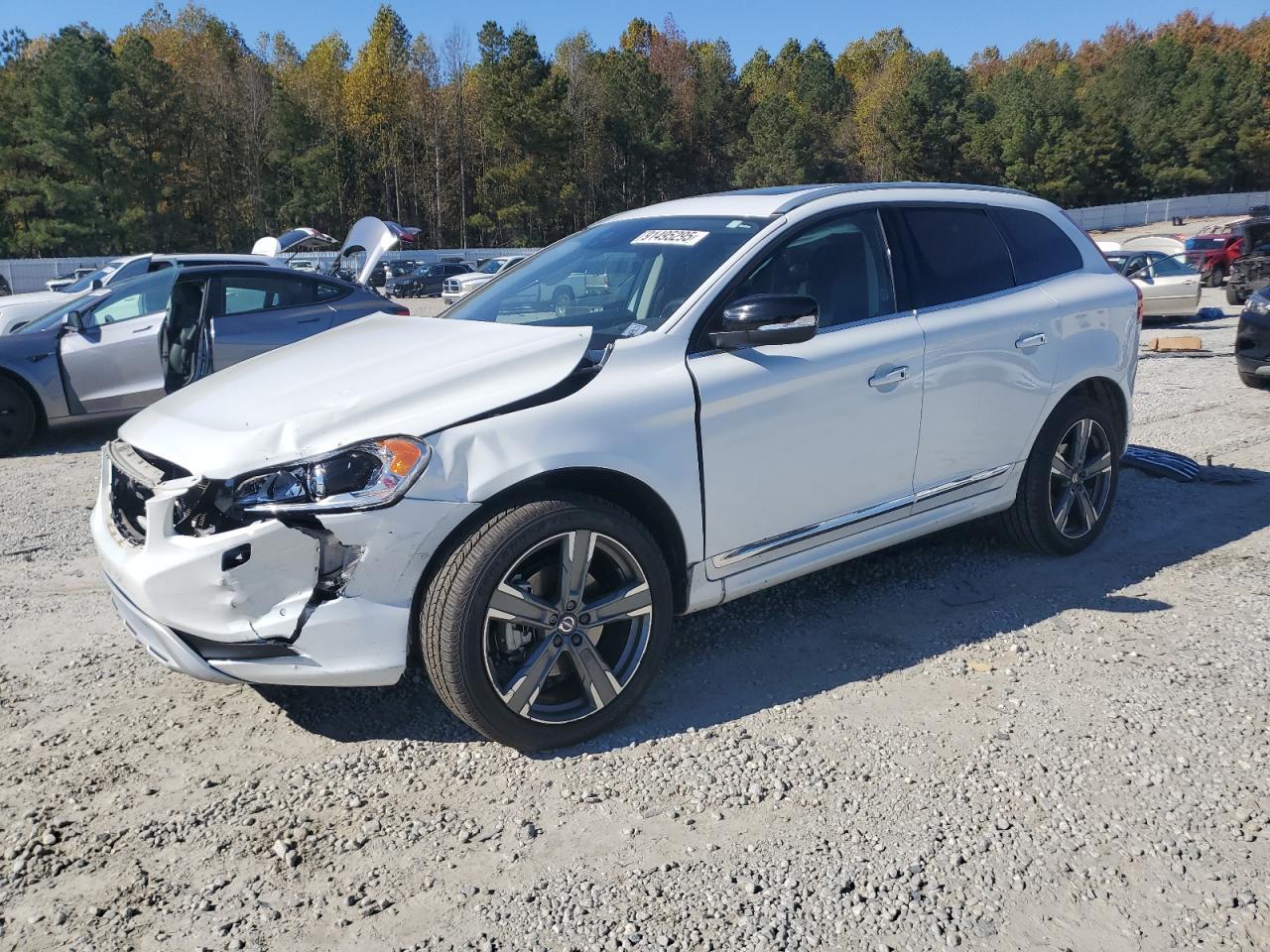 2017 VOLVO XC60