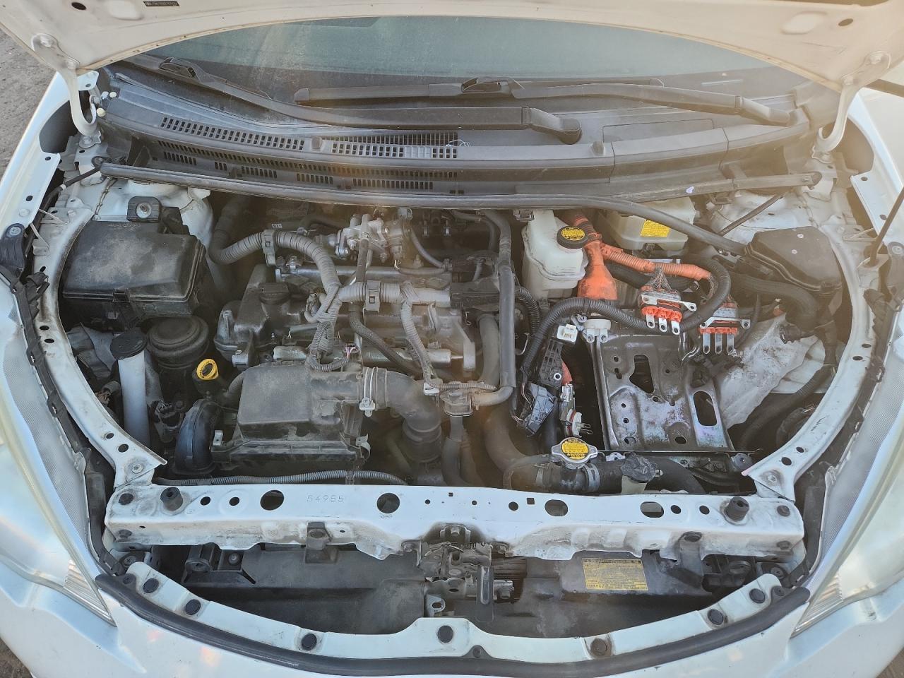 2014 TOYOTA Prius c