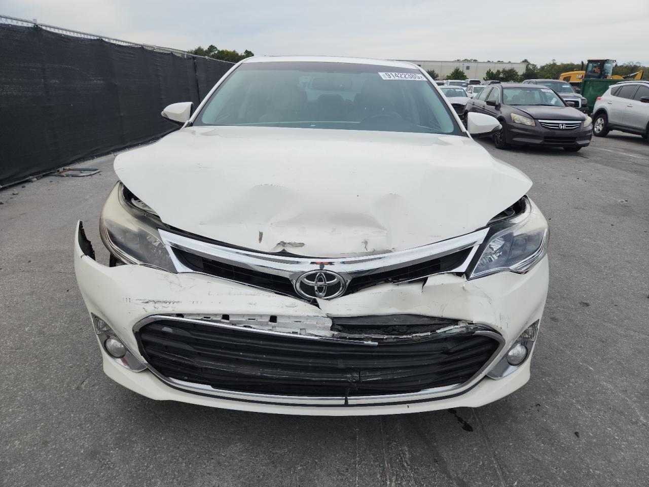 2013 TOYOTA Avalon