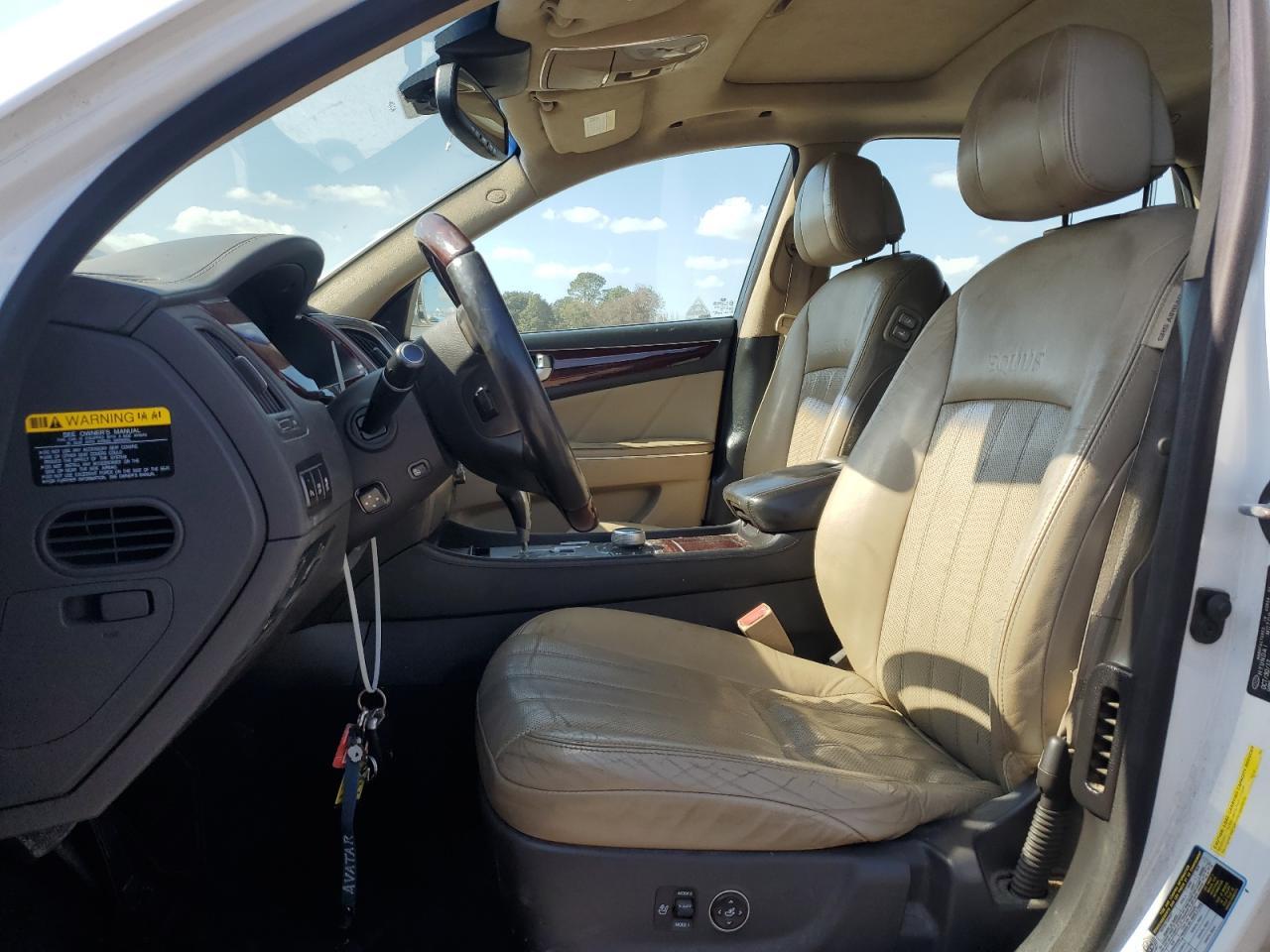 2013 HYUNDAI Equus