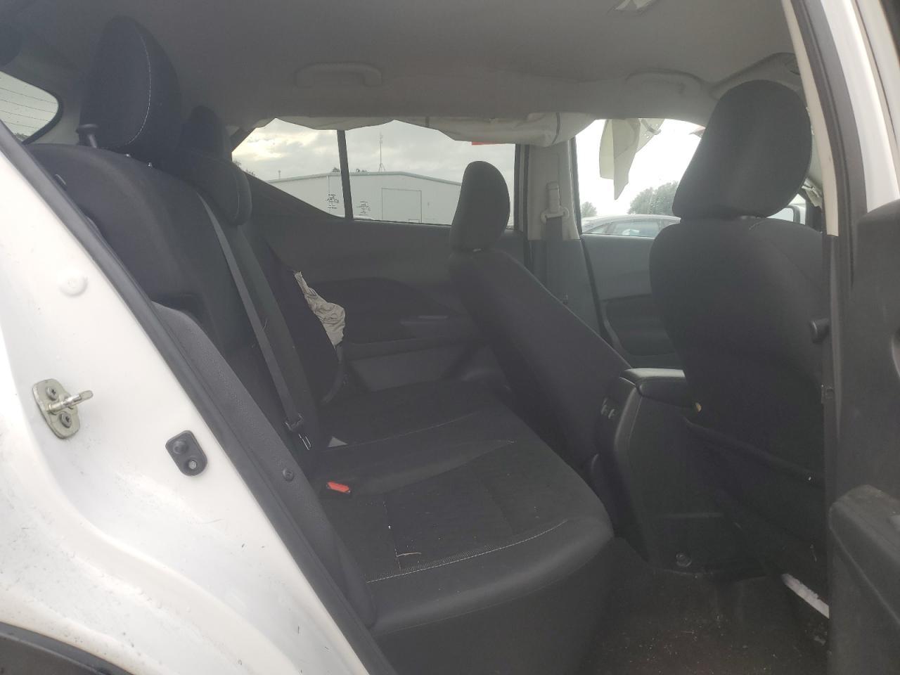2021 NISSAN KICKS