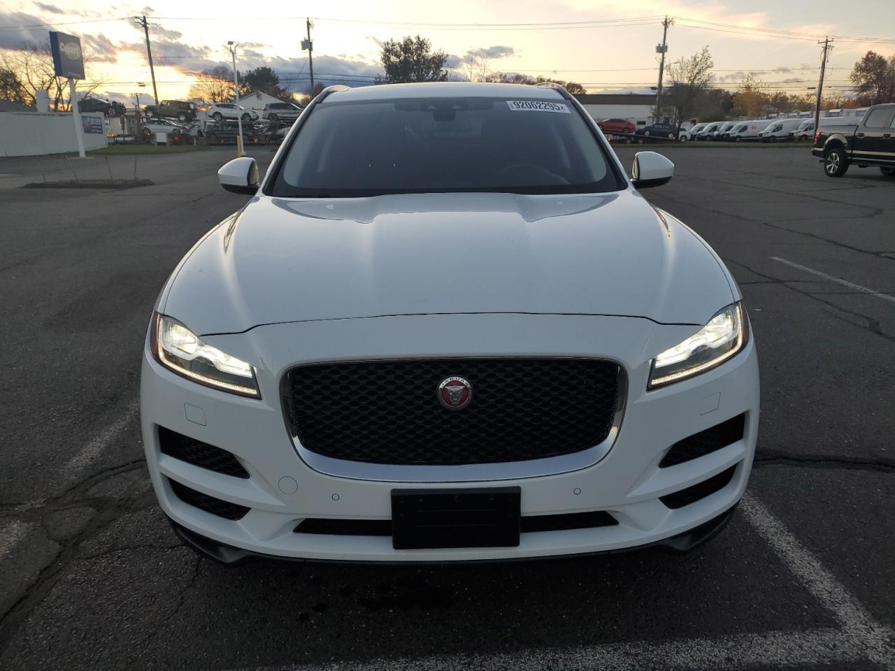 2018 JAGUAR F-Pace