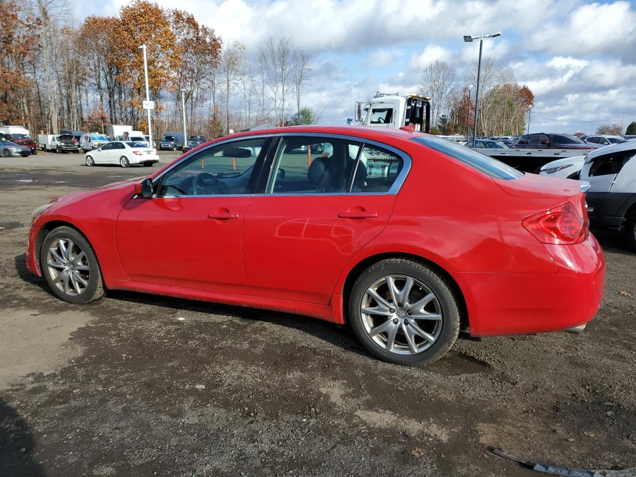 2011 INFINITI G37