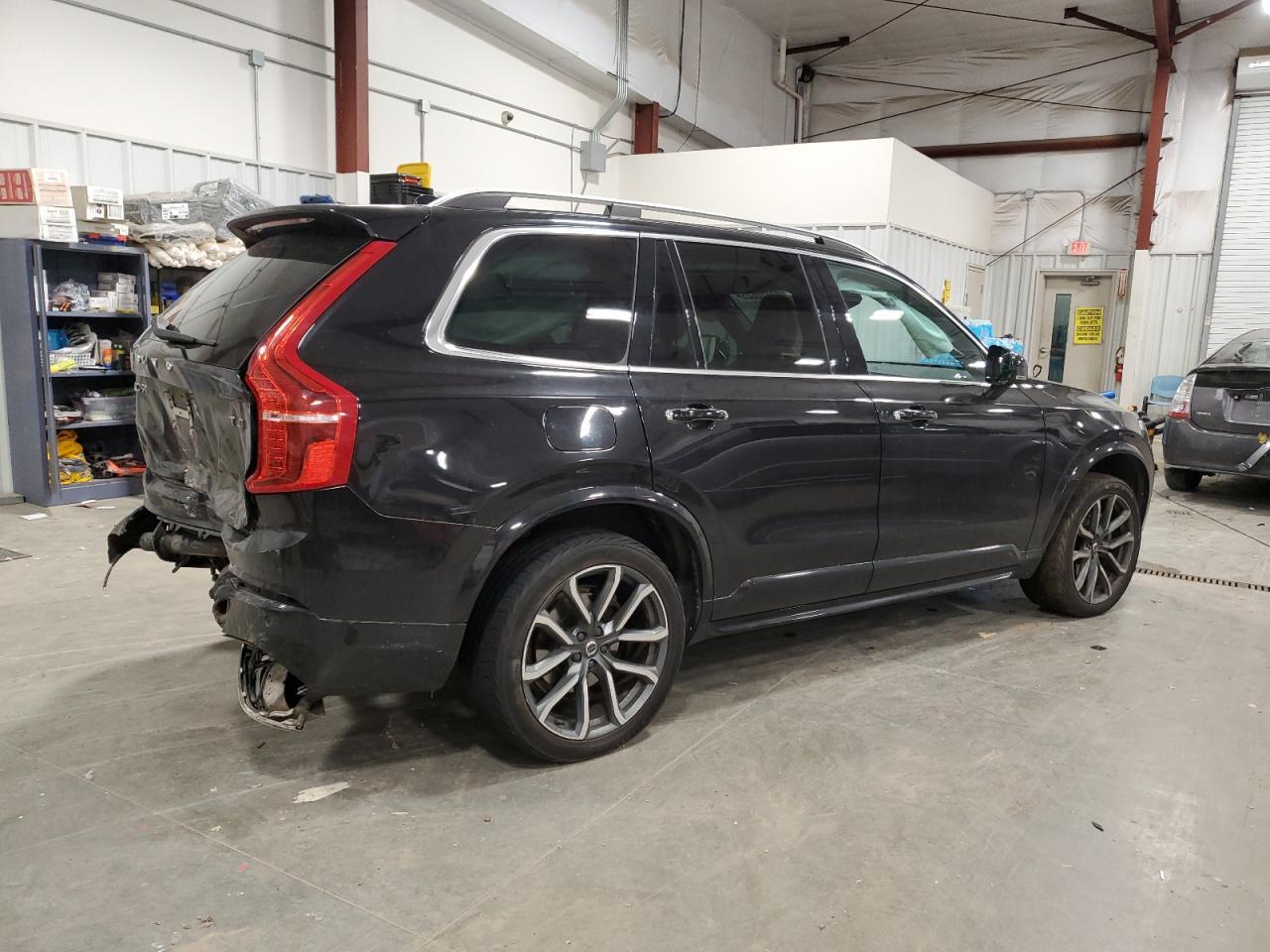 2018 VOLVO XC90