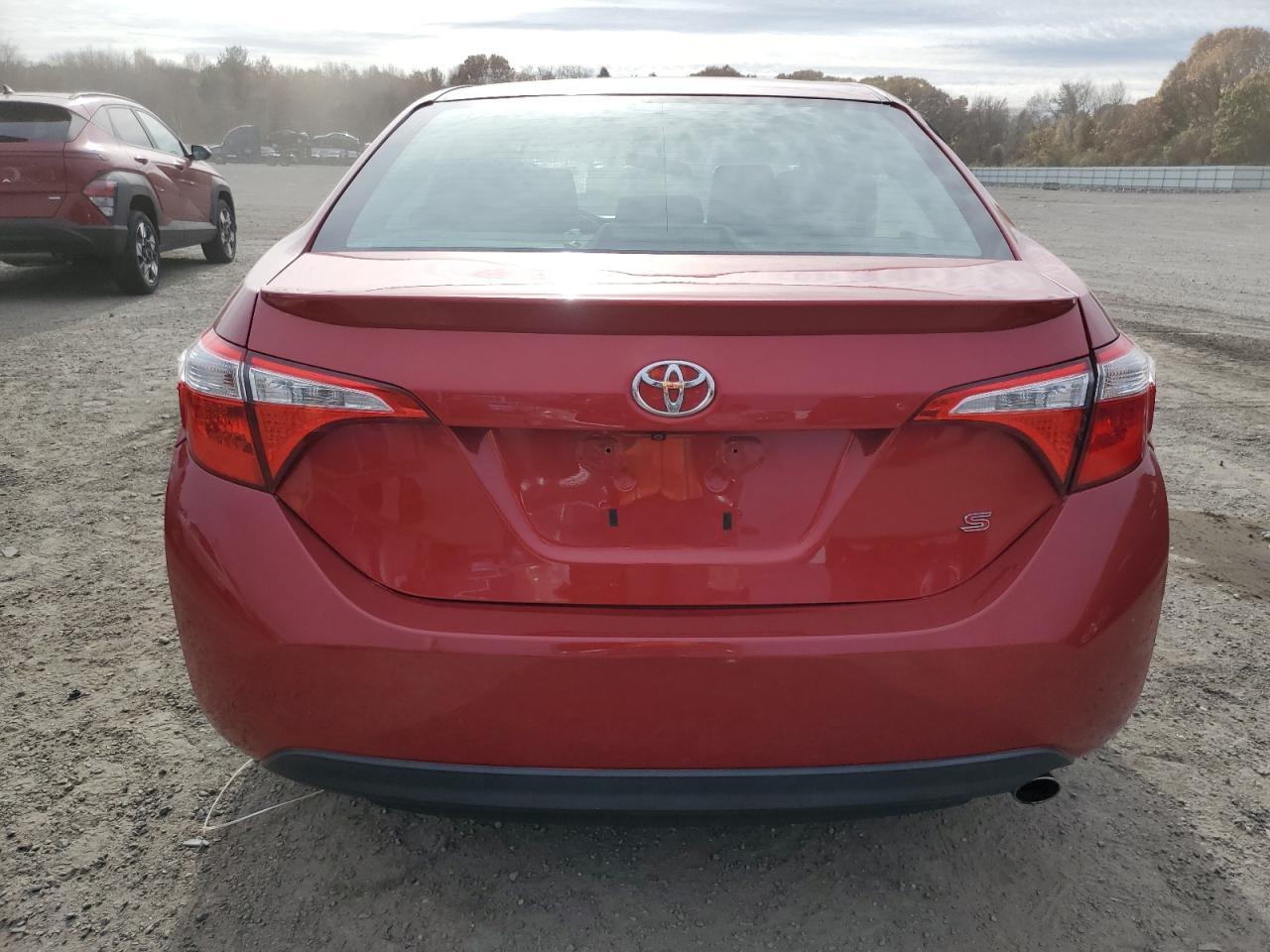 2015 TOYOTA COROLLA