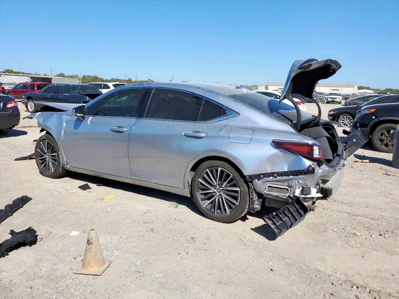 2024 LEXUS ES 350