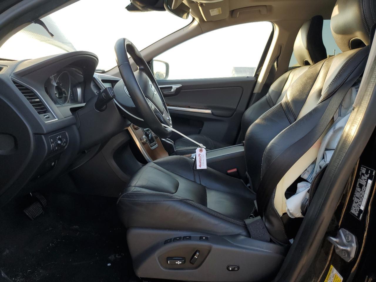 2017 VOLVO XC60