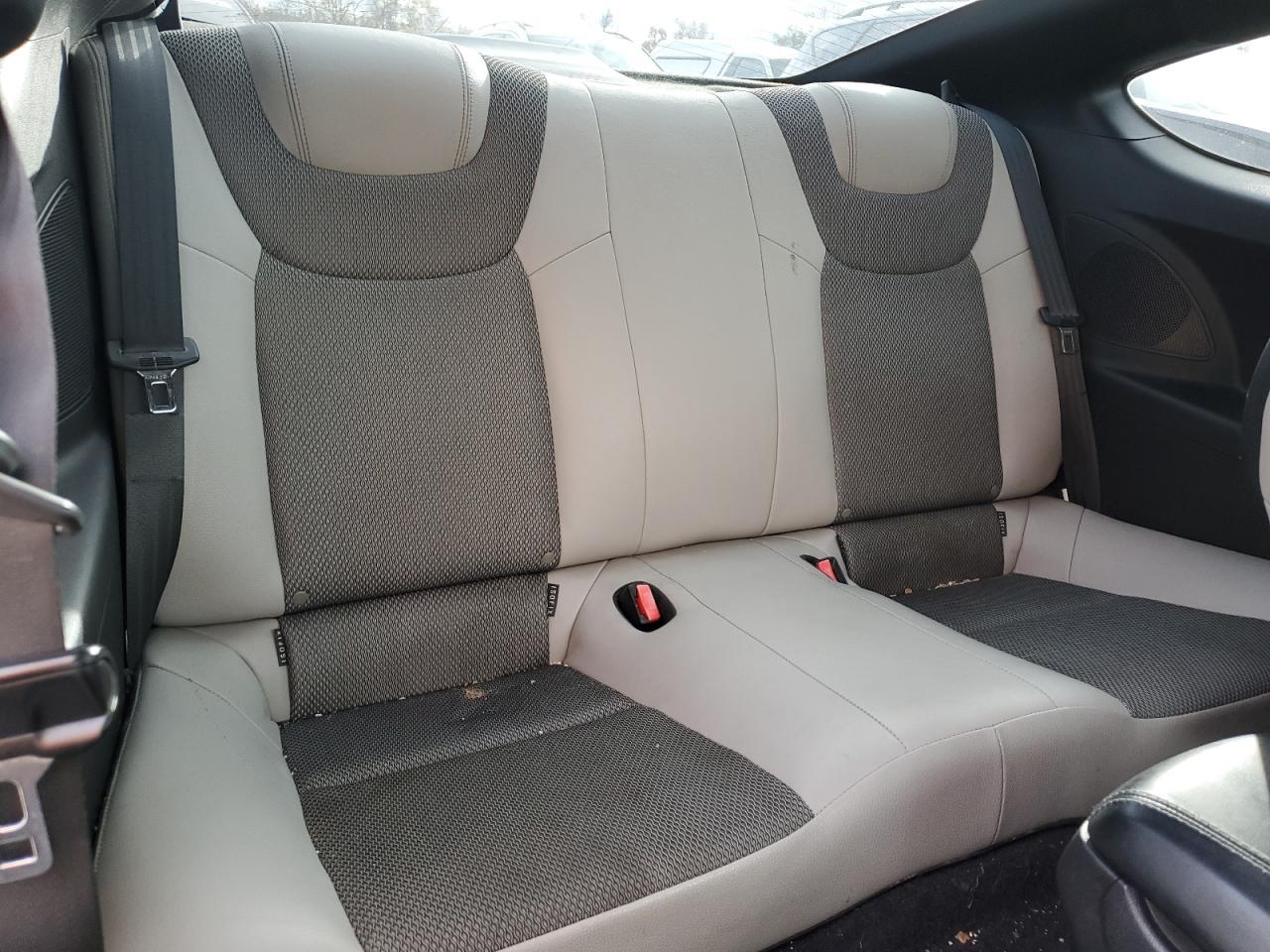 2013 HYUNDAI GENESIS